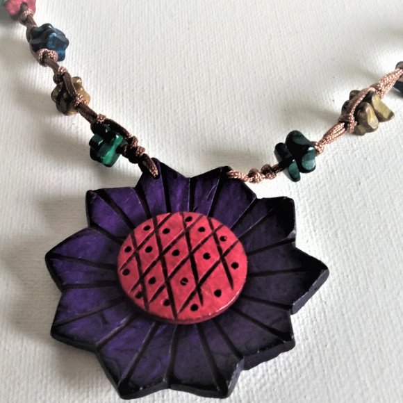 Multi-Colored Coconut Shell Flower Necklaces-Pointed Petals - Picture 3 of 8
